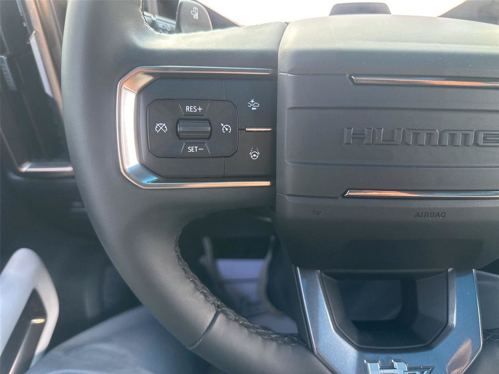 Used 2024 GMC Hummer EV 3X w/ Omega Edition AWD/4WD image 31