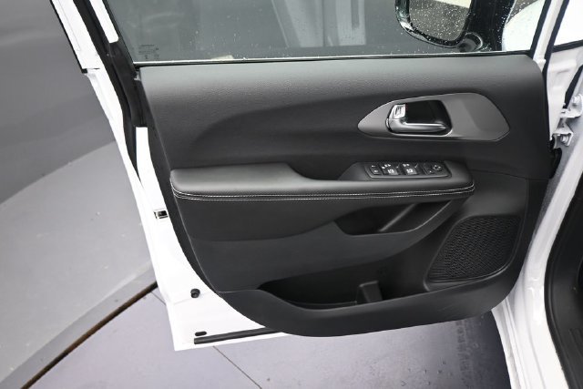 New 2027 Chrysler Pacifica LX FWD image 23