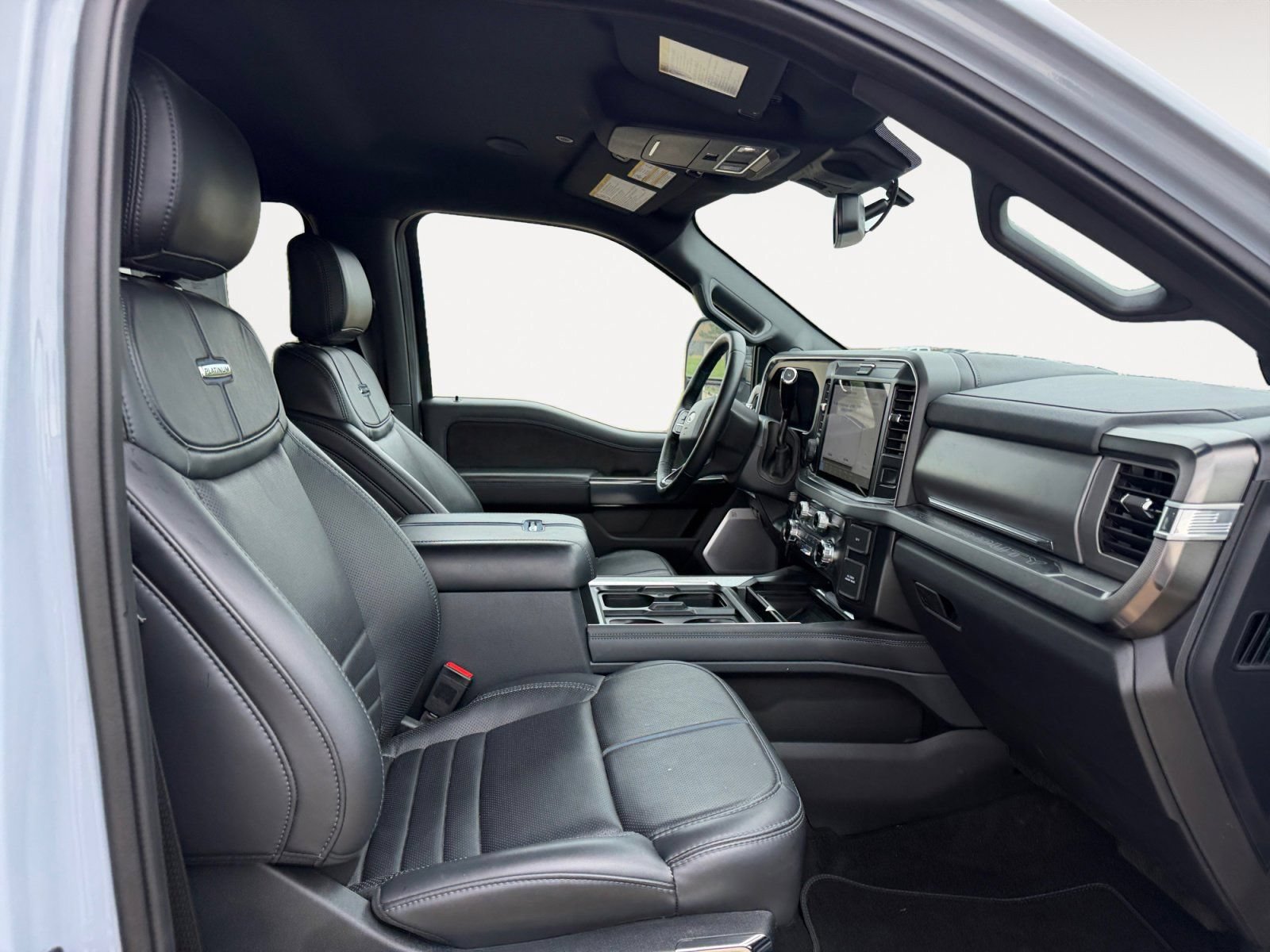 Used 2025 Ford F250 Platinum AWD/4WD image 15