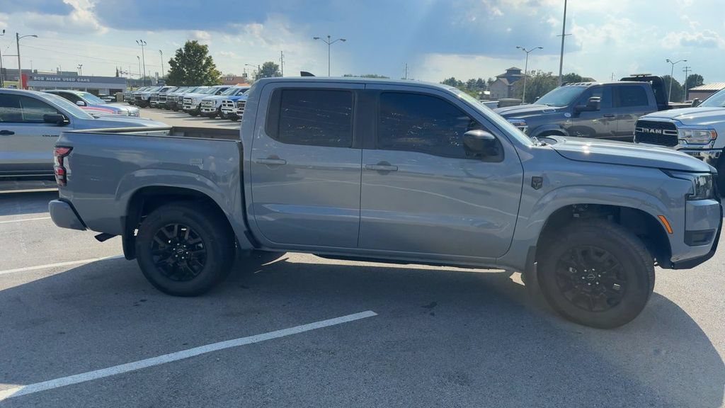 Used 2026 Nissan Frontier SV AWD/4WD image 8