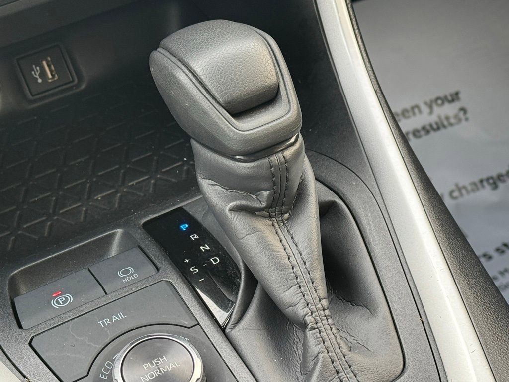 Certified 2025 Toyota RAV4 LE image 37