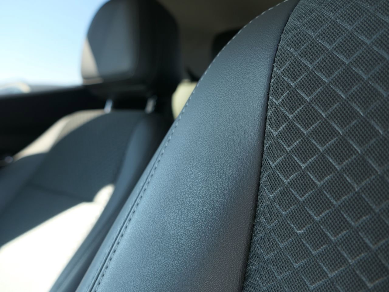 Used 2022 Buick Encore Preferred w/ Safety Package image 13