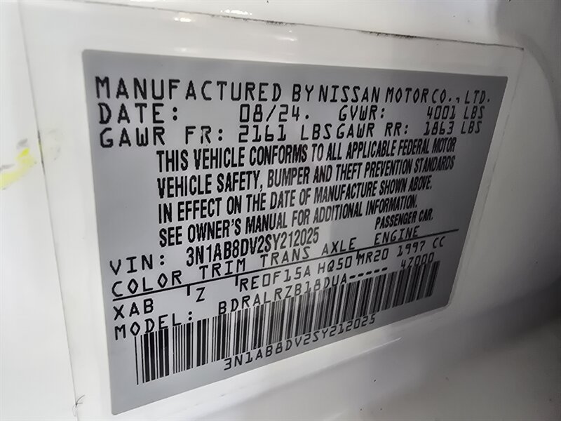 Used 2025 Nissan Sentra SR FWD image 29
