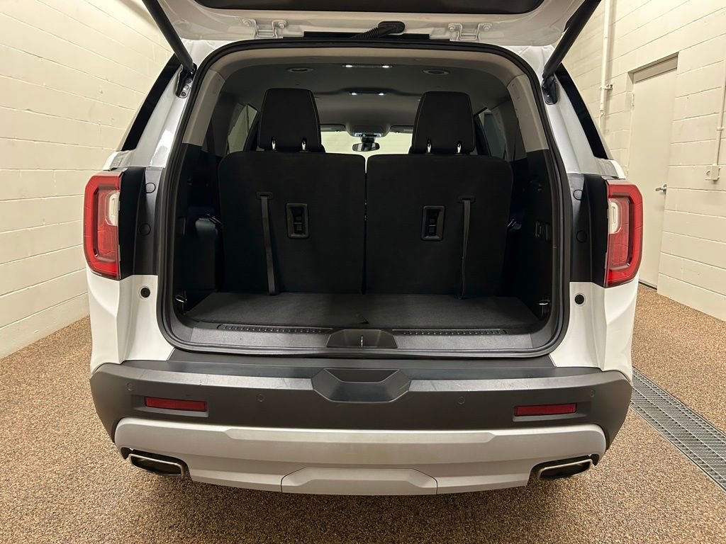 Used 2022 GMC Acadia SLE w/ Driver Convenience Package FWD image 17