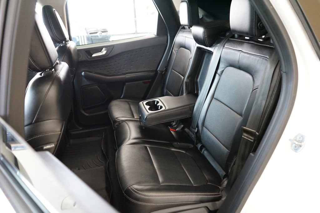 Used 2020 Ford Escape Titanium image 48