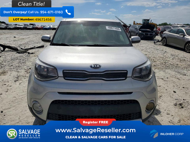Used 2017 Kia Soul + FWD image 7
