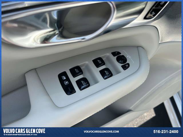 Certified 2023 Volvo XC90 T8 Ultimate w/ Protection Package Premier image 19