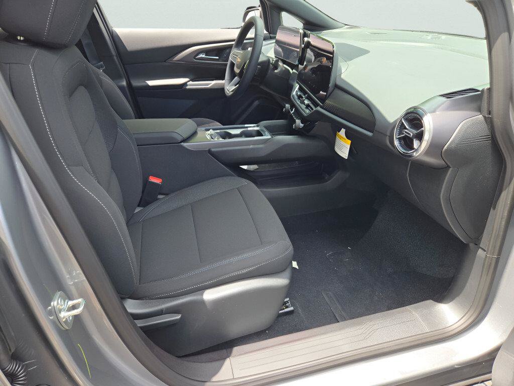New 2026 Chevrolet Equinox EV LT FWD image 13