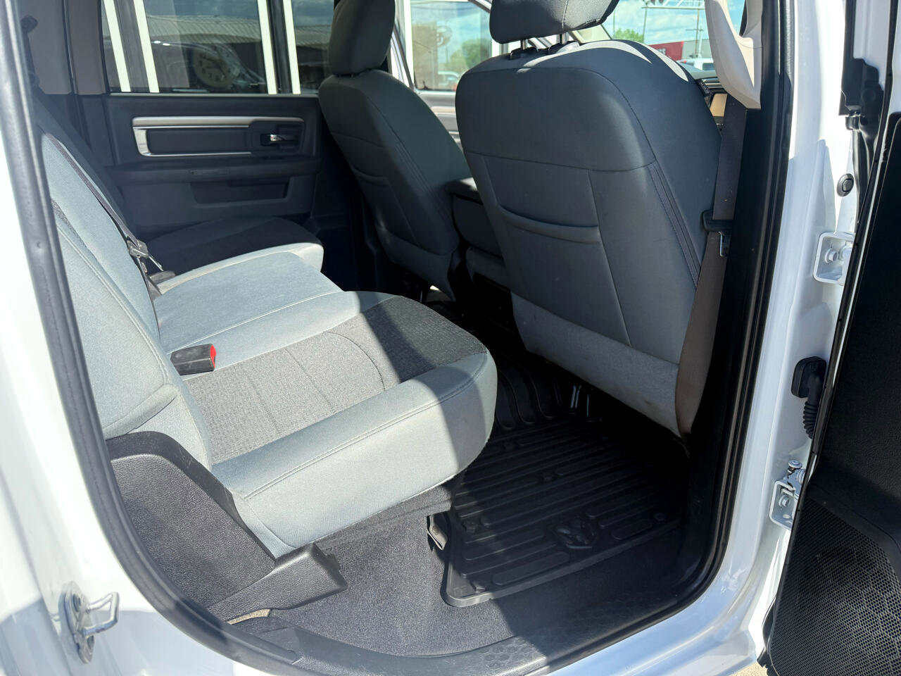 Used 2019 RAM 1500 Classic SLT image 17