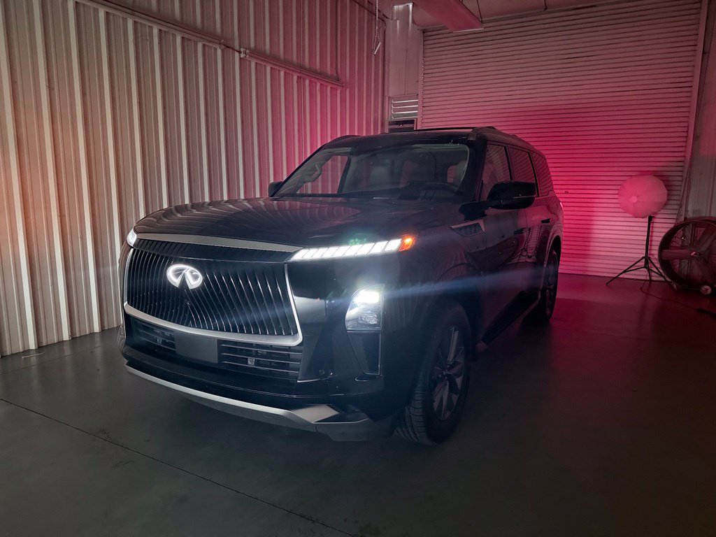 Certified 2025 INFINITI QX80 Pure w/ Exterior Package AWD/4WD image 8