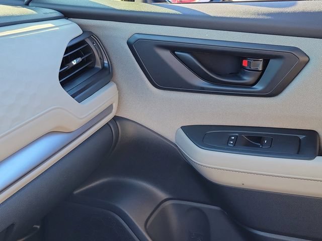 Used 2025 Subaru Forester AWD/4WD image 44
