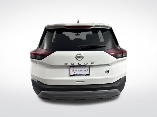 Used 2023 Nissan Rogue S FWD image 32