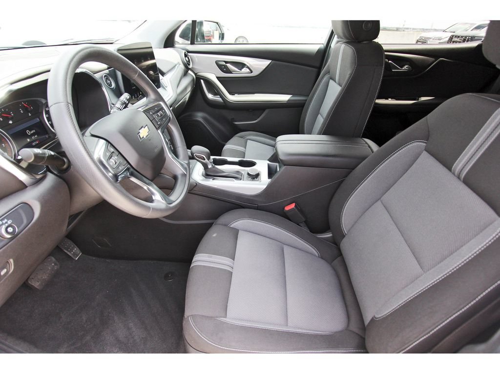 Used 2024 Chevrolet Blazer LT w/ Convenience Package FWD image 6