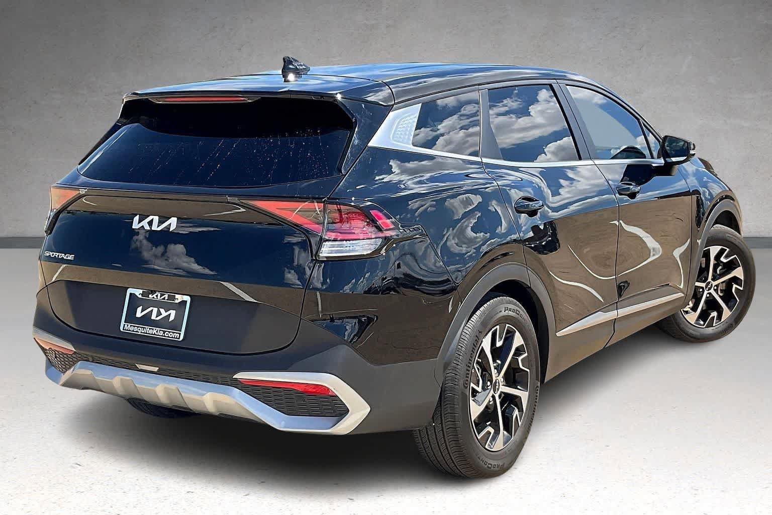 Used 2023 Kia Sportage EX FWD image 22
