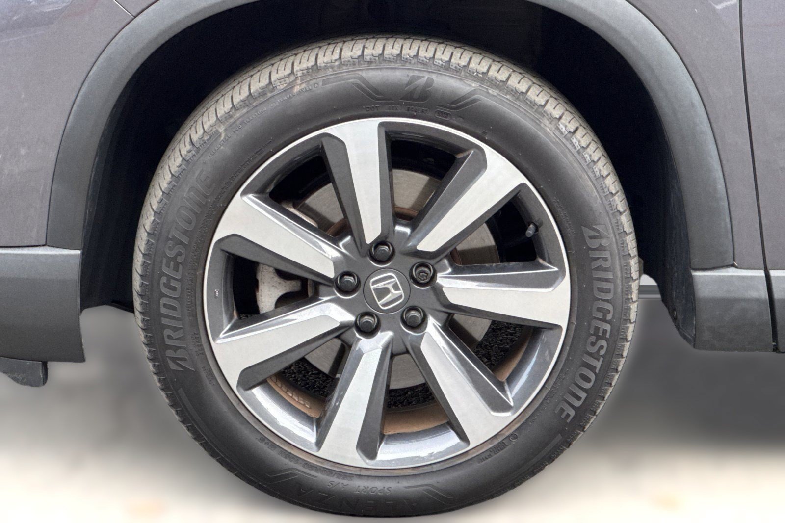 Certified 2024 Honda Pilot Touring image 12