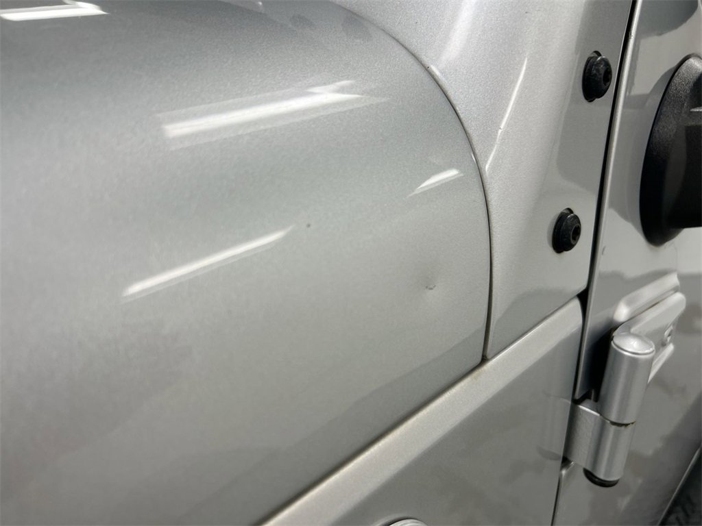 Used 2011 Jeep Wrangler Sahara image 26