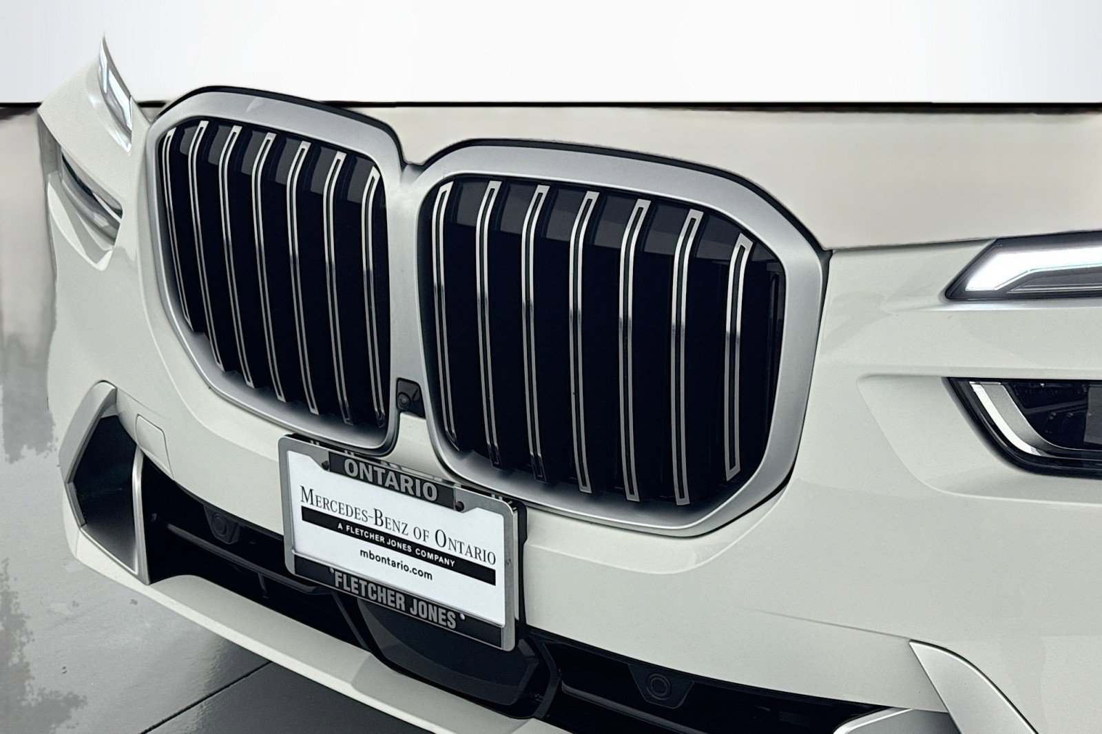 Used 2024 BMW X7 xDrive40i w/ Executive Package image 14