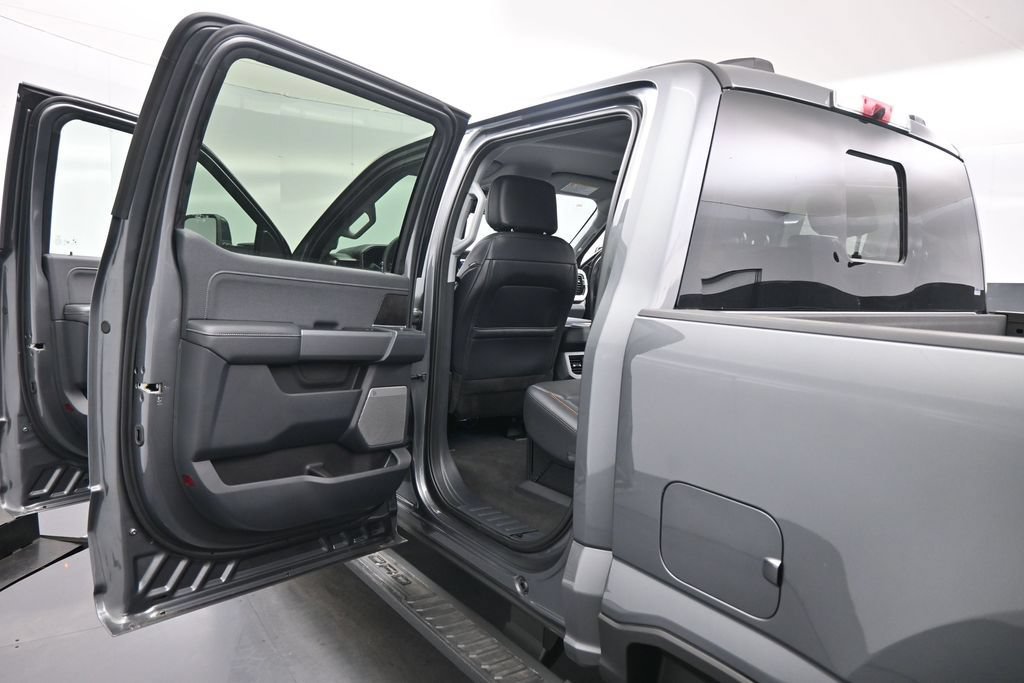 New 2026 Ford F250 Lariat w/ Black Appearance Package AWD/4WD image 19
