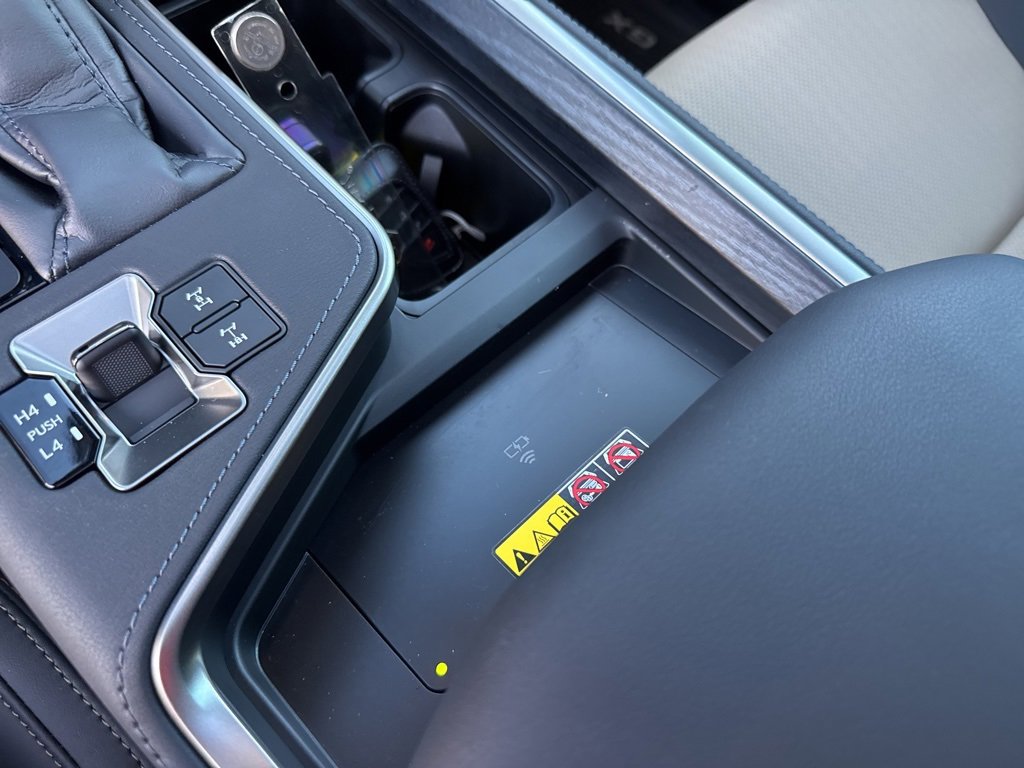 Used 2025 Lexus GX 550 image 36