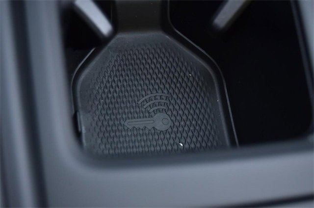 New 2025 Volkswagen Tiguan SE image 15