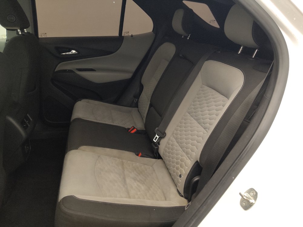 Used 2019 Chevrolet Equinox LS AWD/4WD image 18