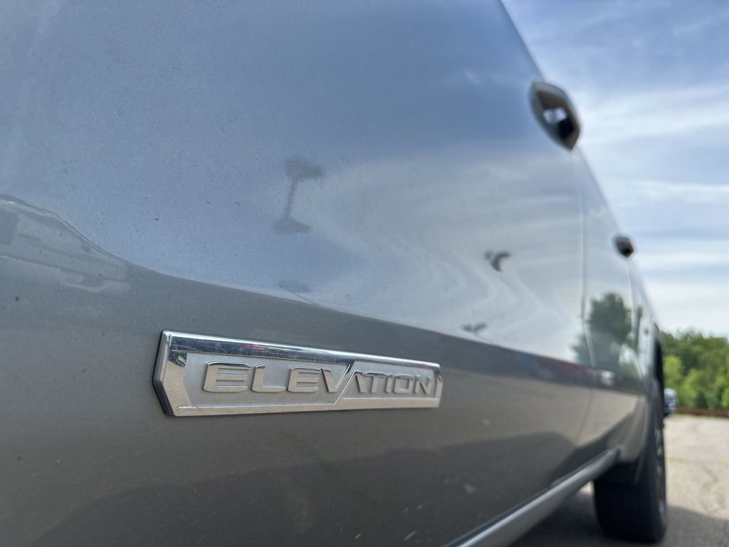 Used 2023 GMC Sierra 1500 Elevation AWD/4WD image 5