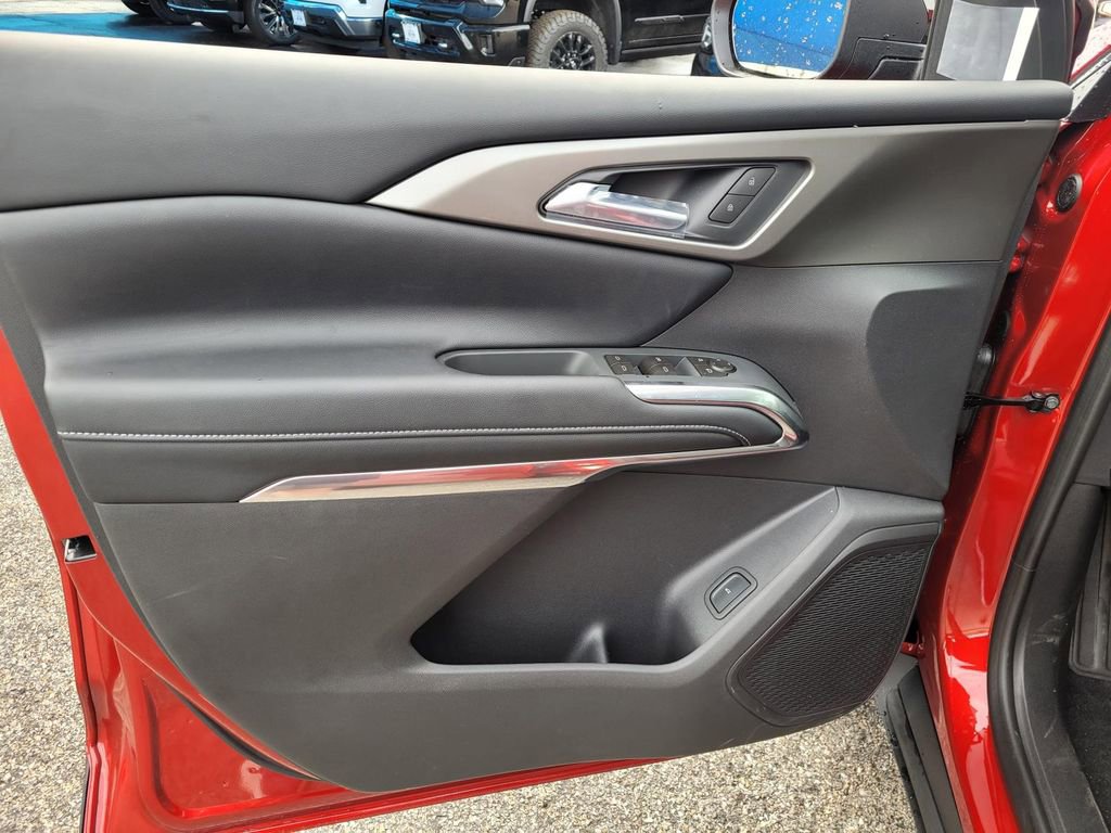 New 2026 Chevrolet Traverse LT w/ Midnight/Sport Edition image 13