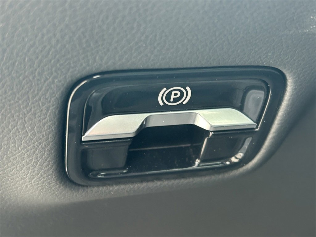 Used 2024 Mercedes-Benz E 350 4MATIC Sedan image 29