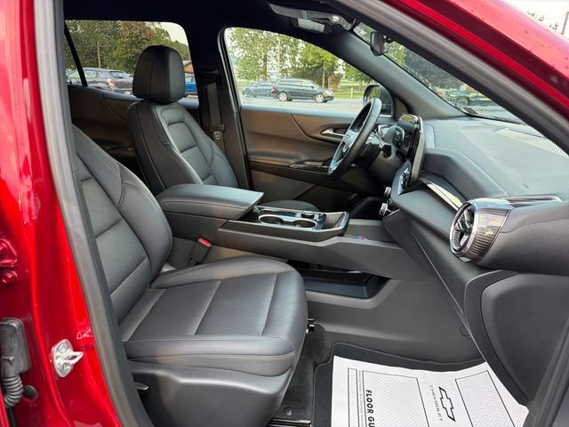 Used 2026 Chevrolet Equinox LT w/ Convenience Package II AWD/4WD image 4