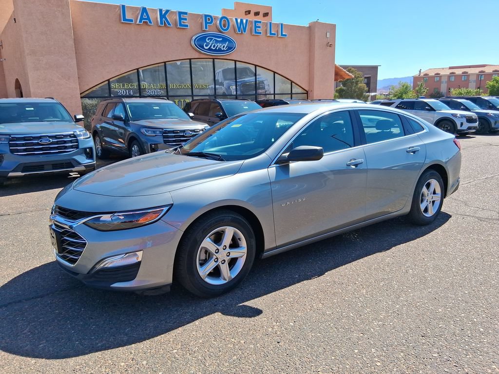Used 2024 Chevrolet Malibu LS FWD image 1