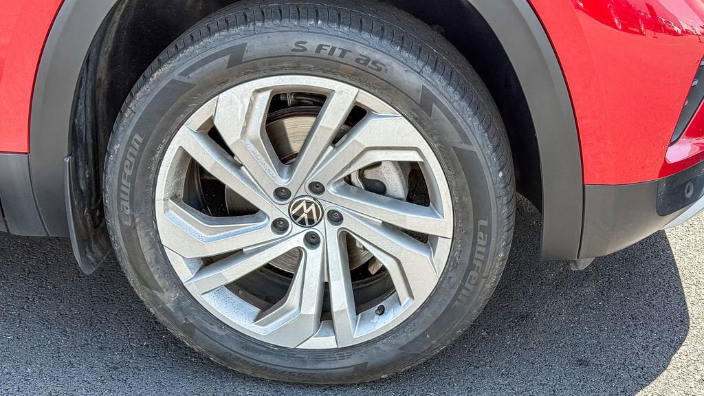 Used 2021 Volkswagen Atlas SE w/ Towing Package AWD/4WD image 4