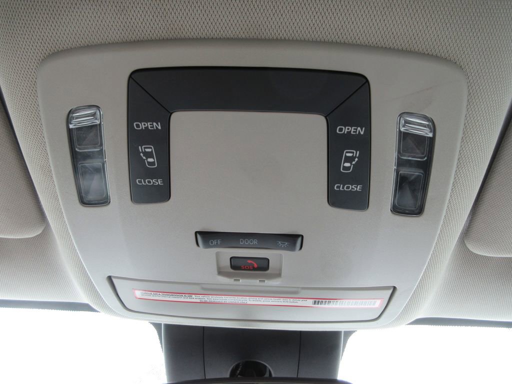 Used 2022 Toyota Sienna LE FWD image 30