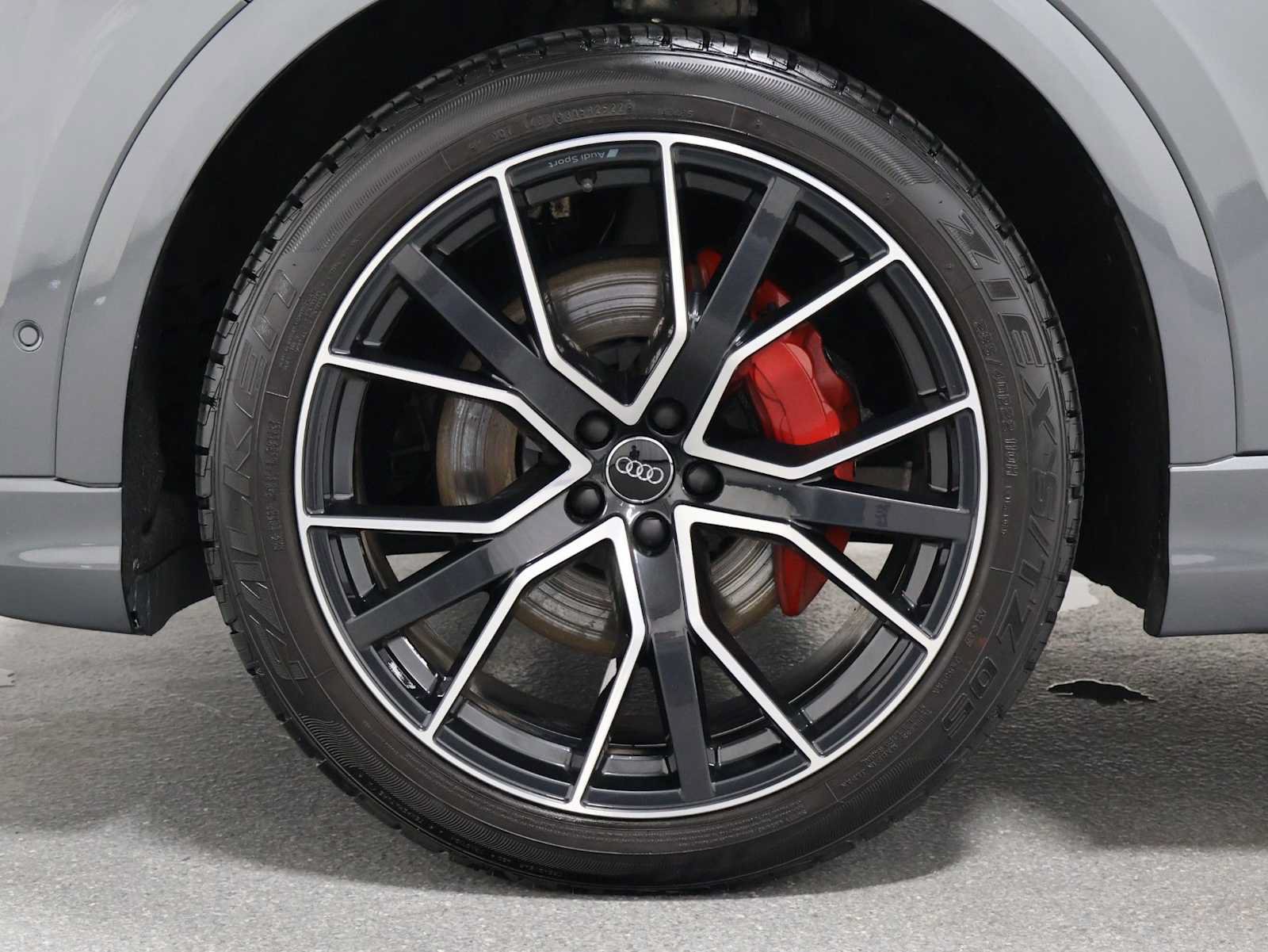 Used 2020 Audi Q8 Prestige w/ Prestige Package AWD/4WD image 38
