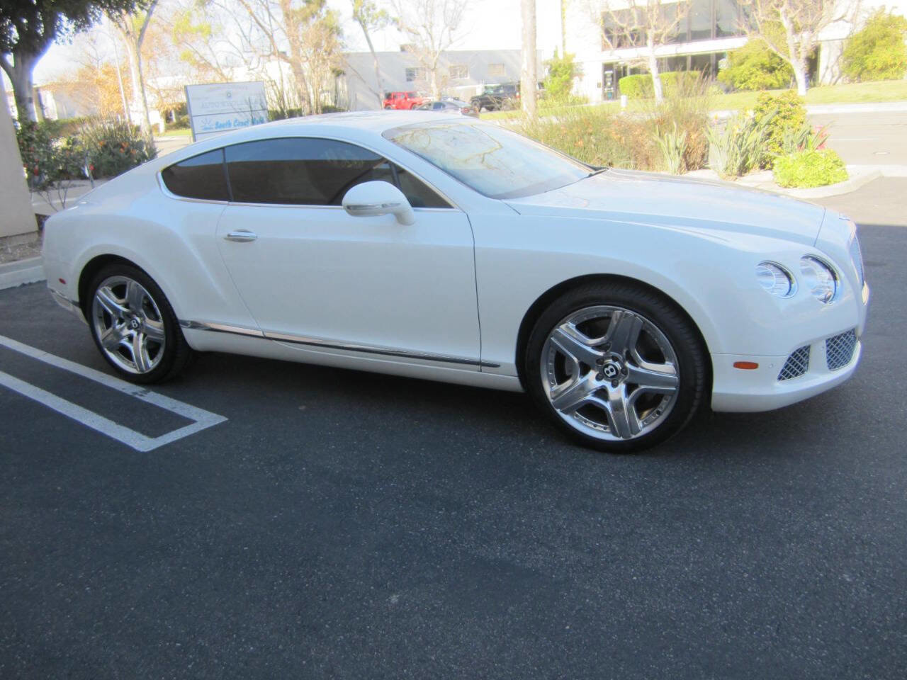 Used 2015 Bentley Continental GT image 2