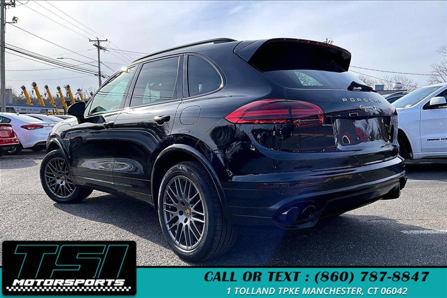 Used 2016 Porsche Cayenne S image 4