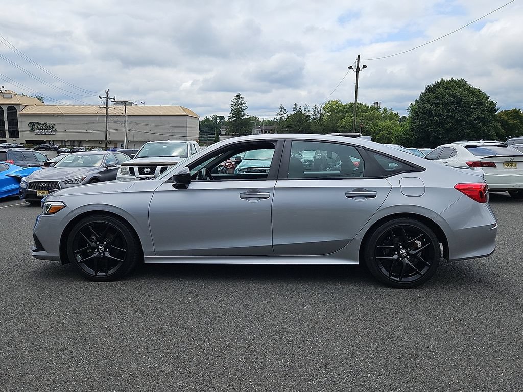 Used 2023 Honda Civic Sport image 4
