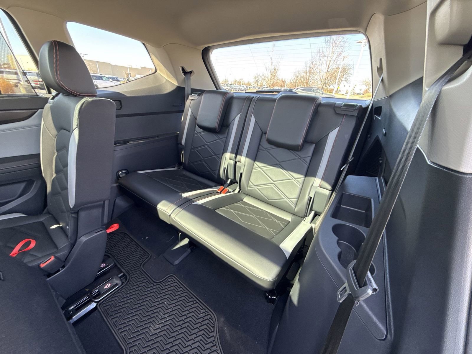 Used 2024 Volkswagen Atlas Peak Edition SEL image 27