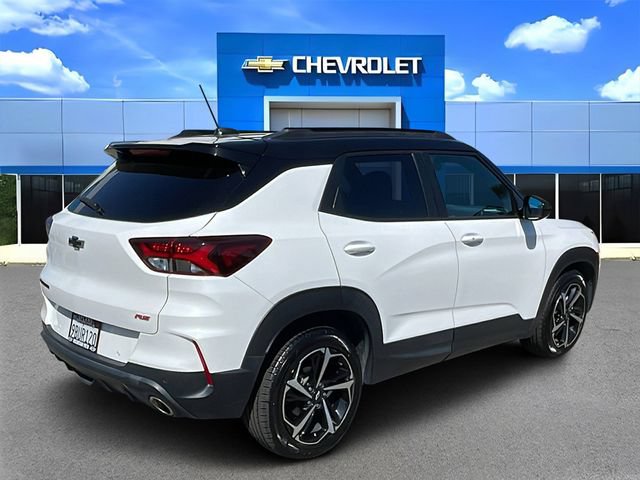 Used 2022 Chevrolet TrailBlazer RS w/ Sun and Liftgate Package FWD image 3