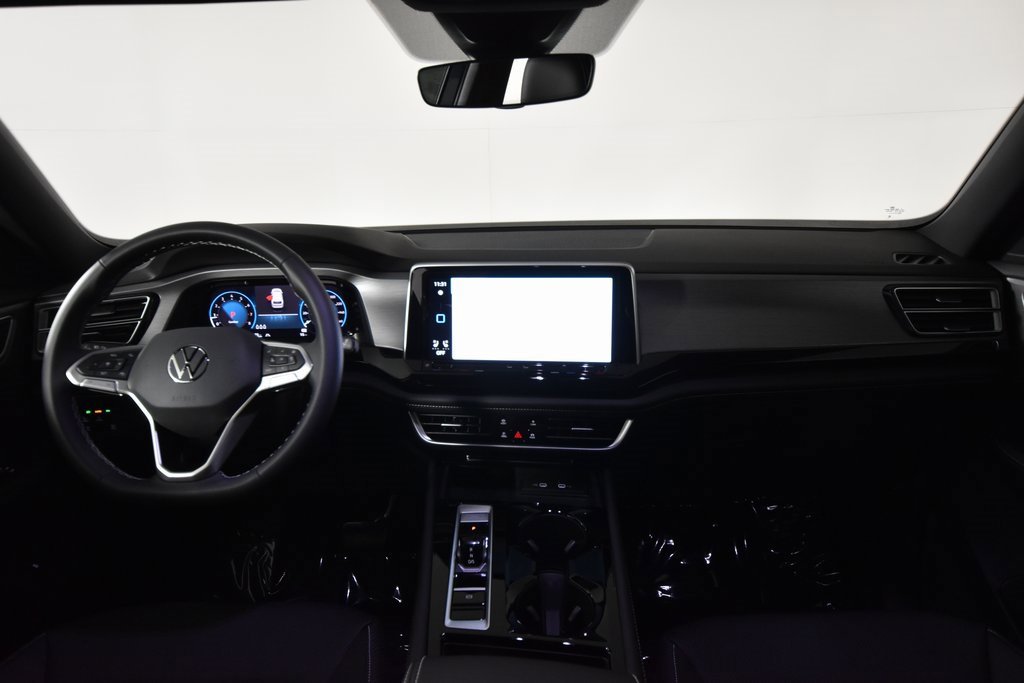 New 2025 Volkswagen Atlas Cross Sport SE image 13