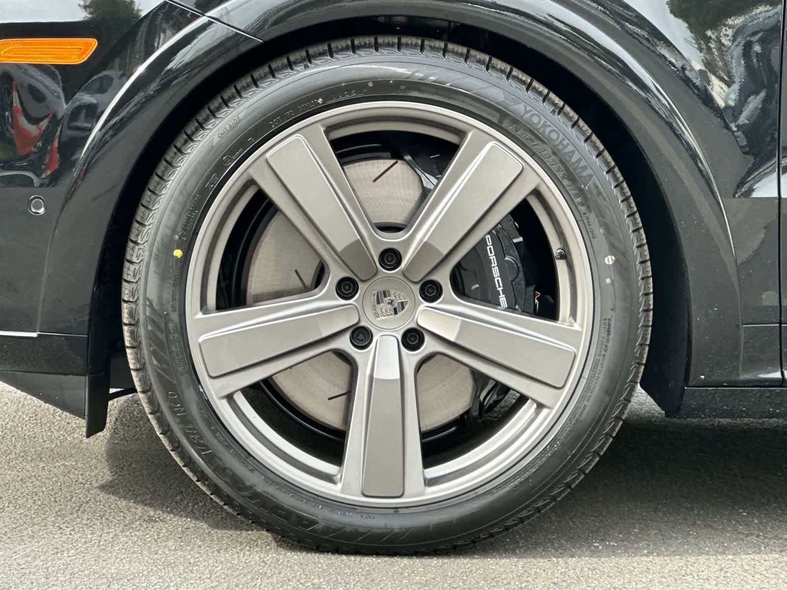 New 2026 Porsche Cayenne Turbo AWD/4WD image 32