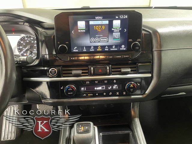 Used 2023 Nissan Pathfinder SL w/ Lighting Package (N92) image 16