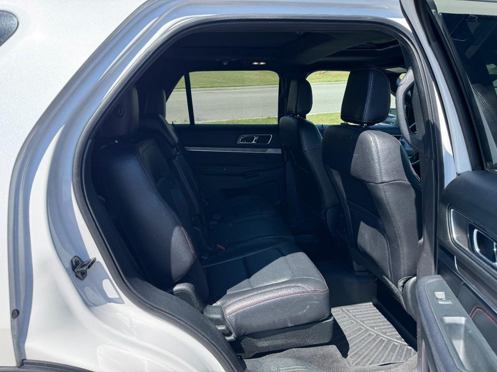 Used 2019 Ford Explorer Sport AWD/4WD image 12