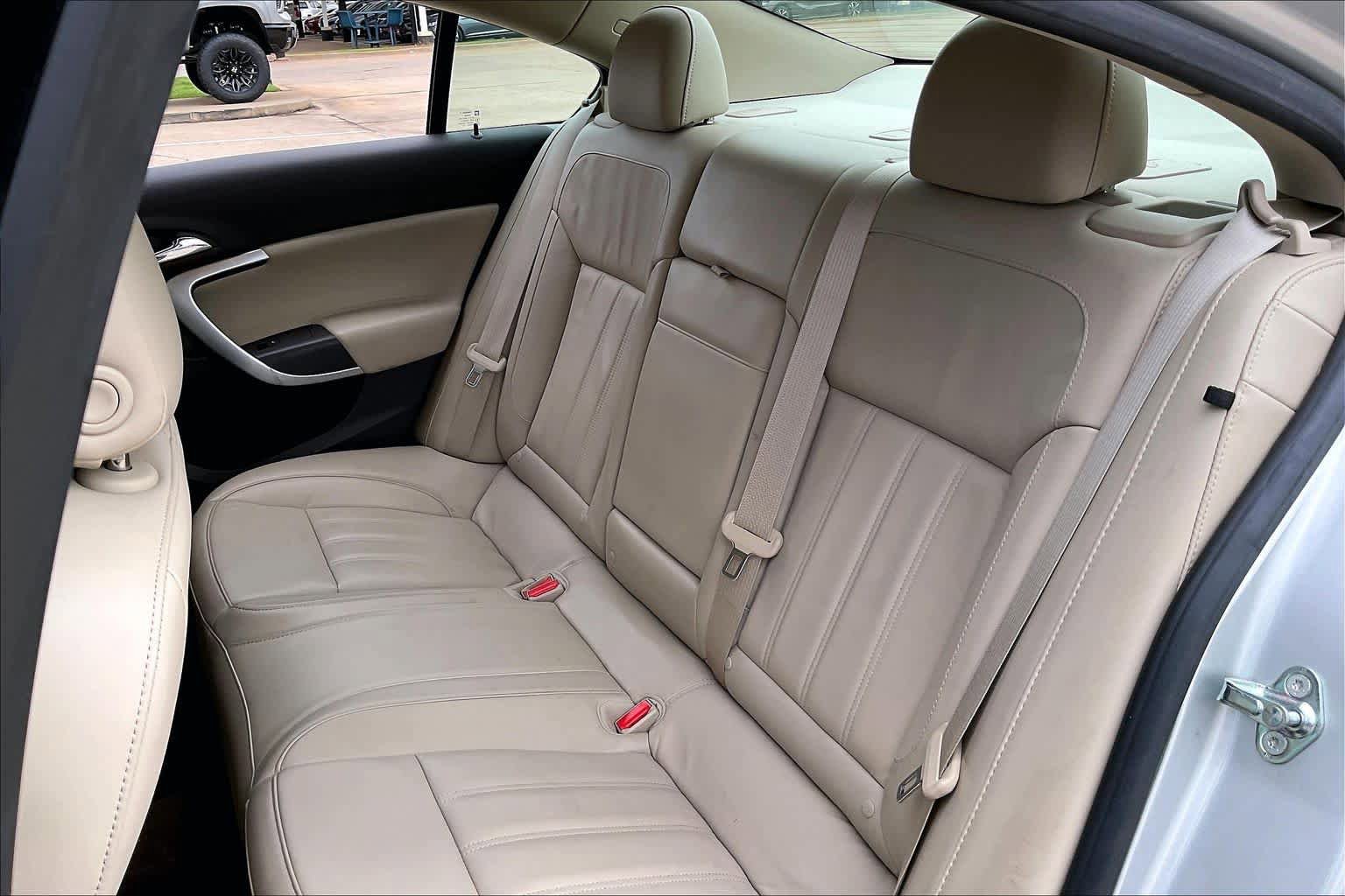 Used 2016 Buick Regal Premium image 19