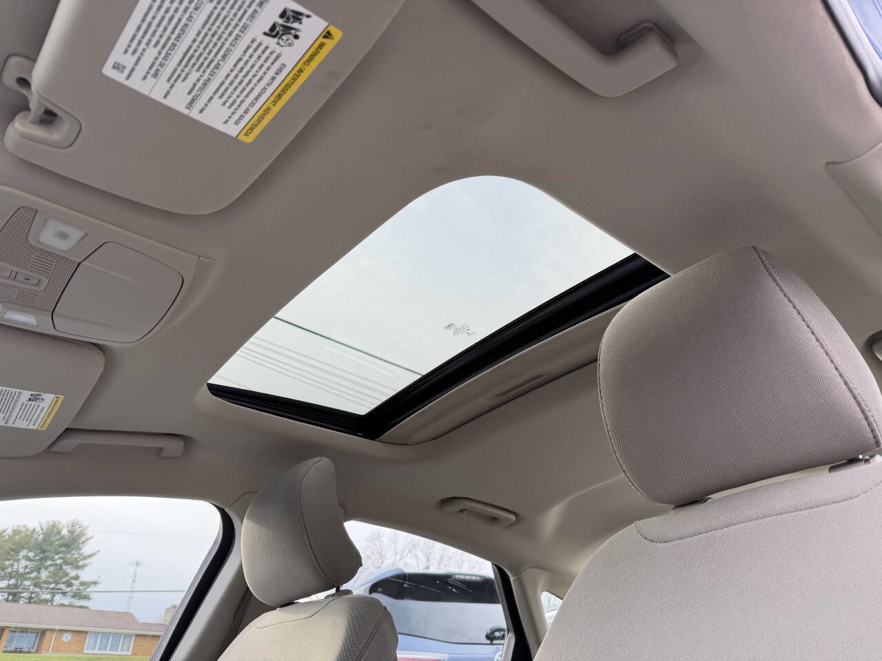 Used 2019 Ford Fusion SE image 10