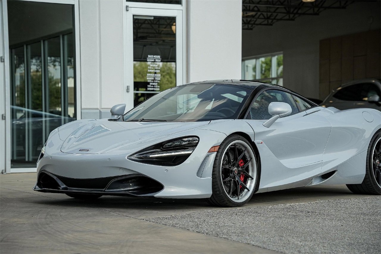 Used 2018 McLaren 720S image 8