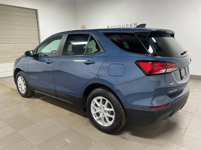 Used 2024 Chevrolet Equinox LS w/ LS Convenience Package AWD/4WD image 4
