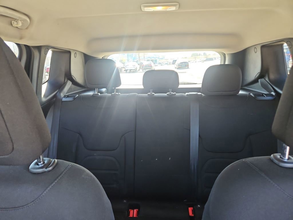 Used 2018 Jeep Renegade Latitude image 25
