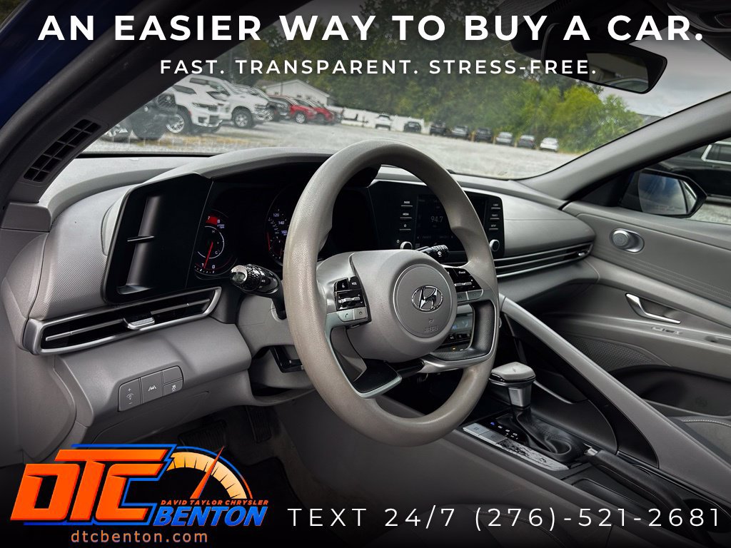Used 2023 Hyundai Elantra SEL FWD image 10