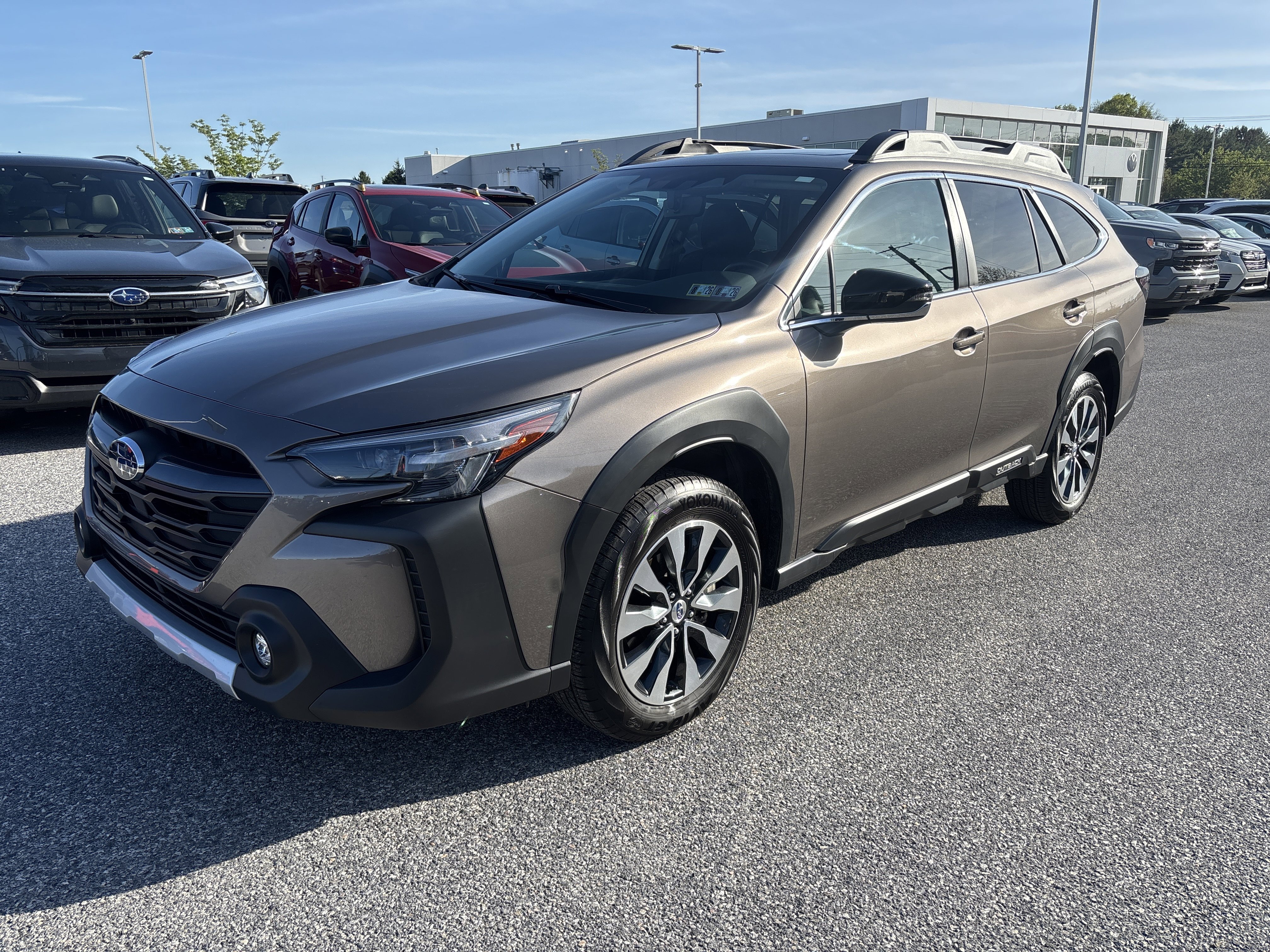 Certified 2023 Subaru Outback Limited XT AWD/4WD image 3