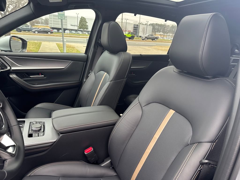 New 2025 MAZDA CX-90 Plug-In Hybrid w/ Premium Plus image 9